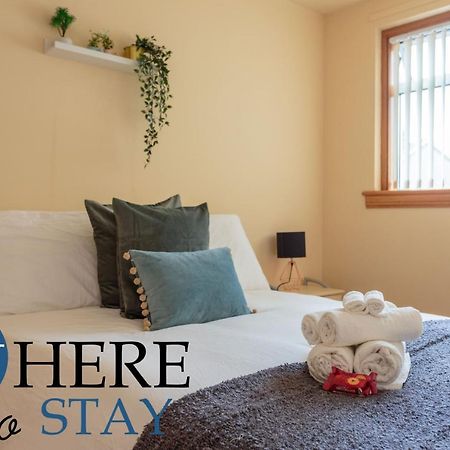 Lovely Apartment By The Hillwood Park-Free Parking 爱丁堡 外观 照片