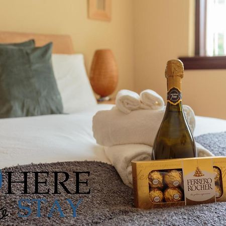 Lovely Apartment By The Hillwood Park-Free Parking 爱丁堡 外观 照片