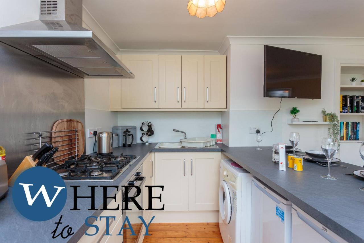 Lovely Apartment By The Hillwood Park-Free Parking 爱丁堡 外观 照片